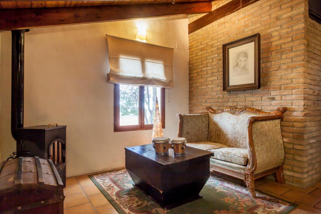 Ca Carmela, Casa Con Encanto Con Piscina "Parque Natural Sierra Calderona" บาเลนเซีย ภายนอก รูปภาพ
